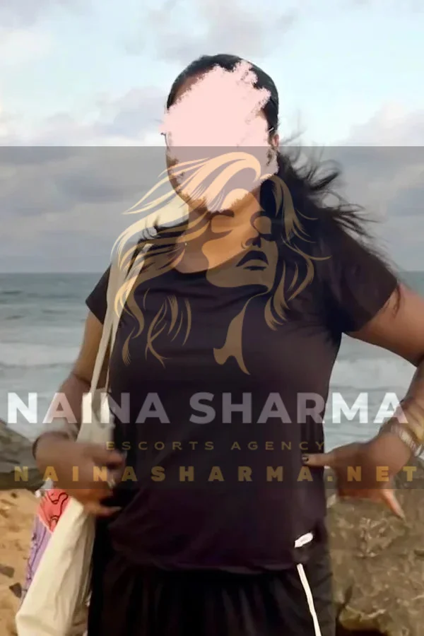 Aayushi Noida Escorts