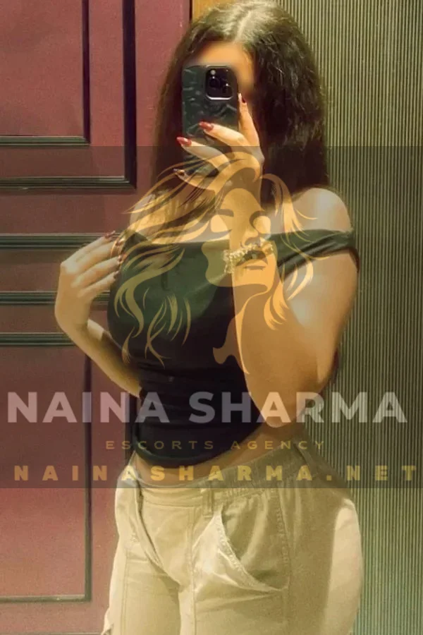 Ajanta Ahmedabad Escorts Selfie
