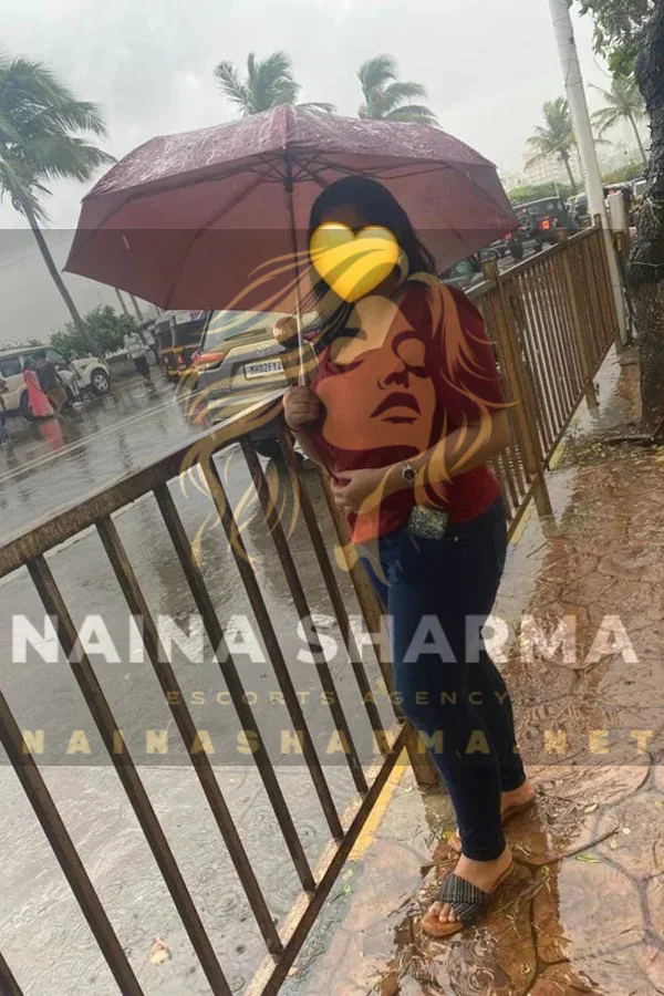 Amritrashmi Pune Escorts