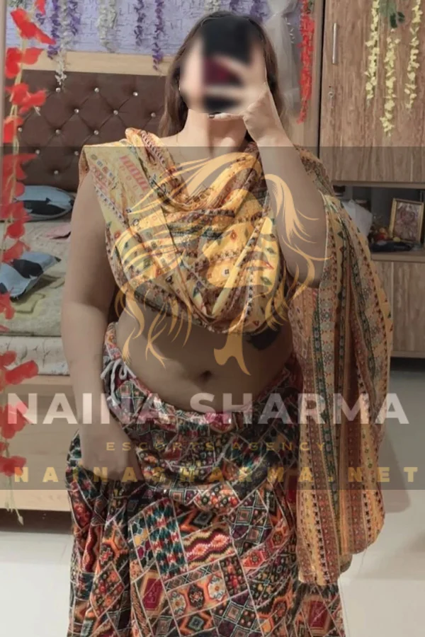 Anjali Lucknow Escorts Selfie