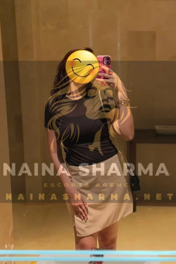 Anukriti Hyderabad Escorts Selfie