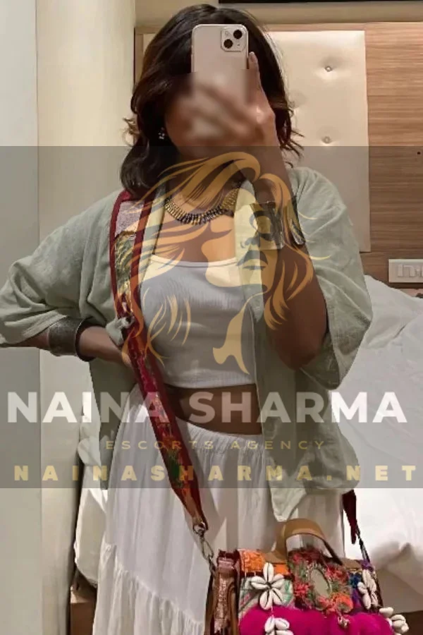 Anushree Mumbai Escorts Selfie