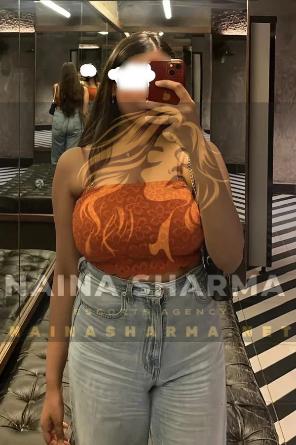 Bhawna Nashik Escorts Selfie