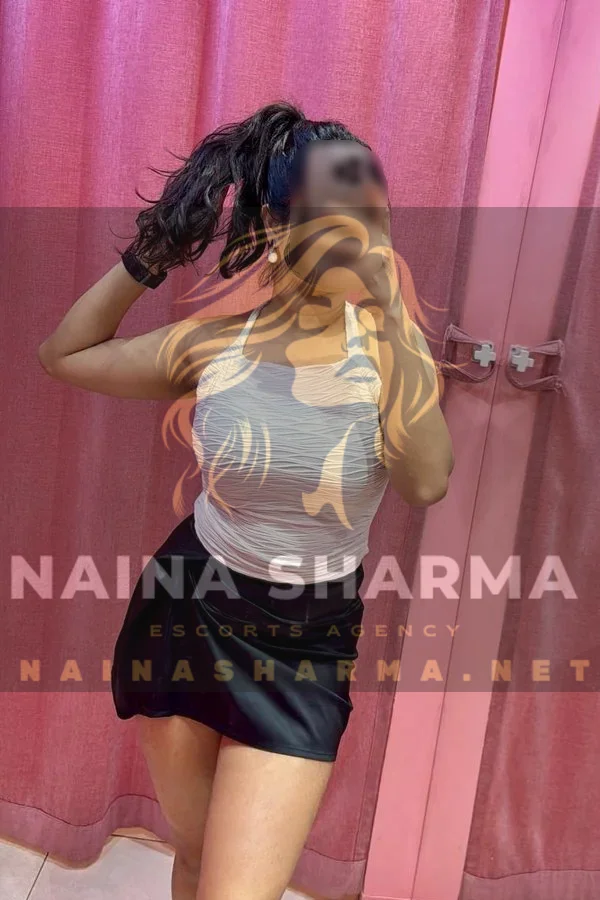 Dhanya Ahmedabad Escorts Selfie