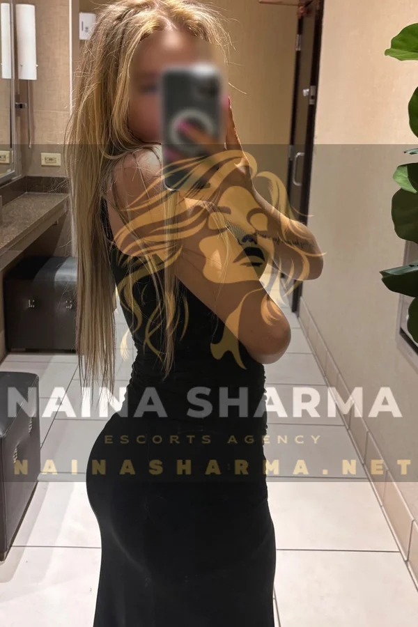 Jouri Goa Escorts Selfie