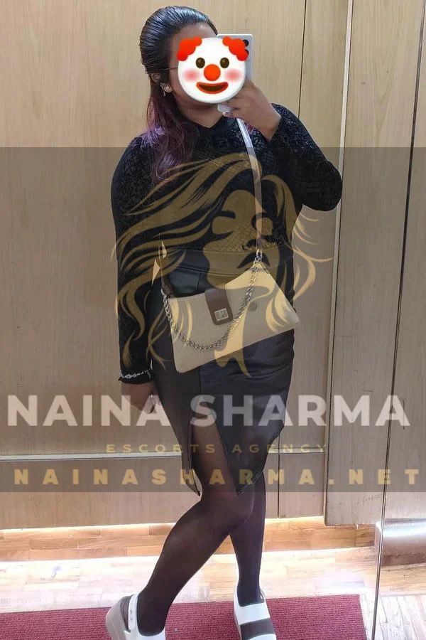 Kanchan Kolkata Escorts Selfie