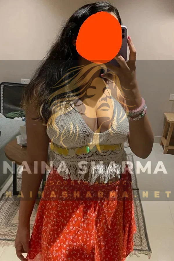 Kareena Ahmedabad Escorts Selfie