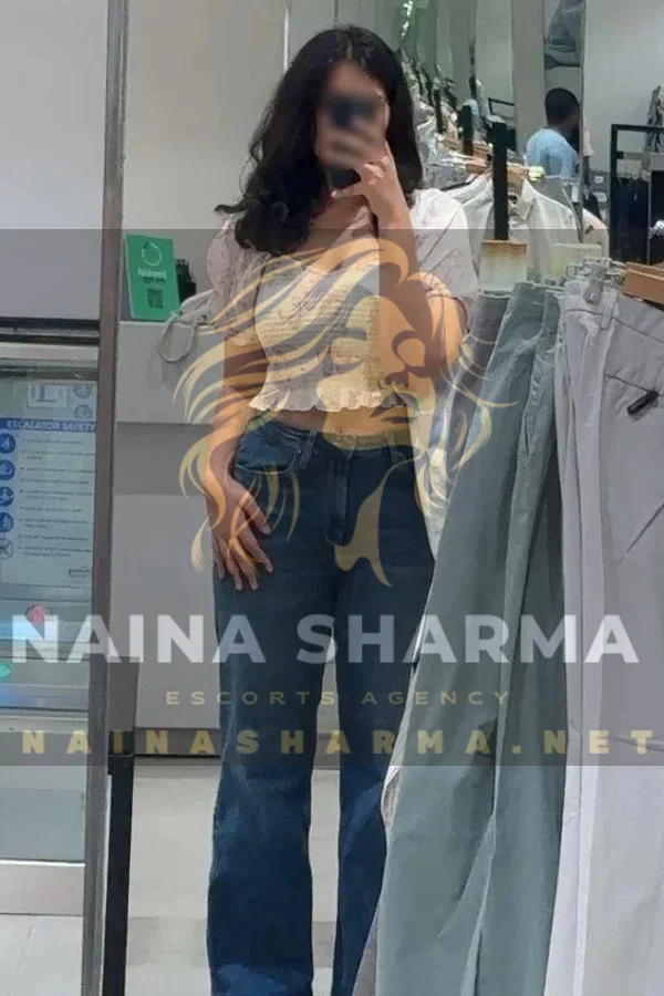 Kritika Goa Escorts Selfie
