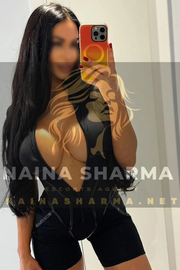 Lalana Goa Escorts Selfie