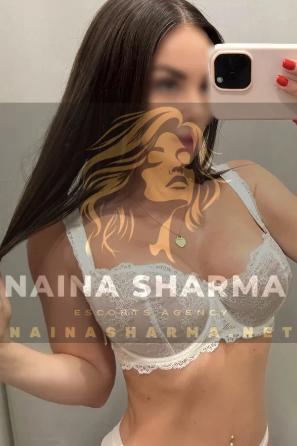 Lilly Indore Escorts Selfie