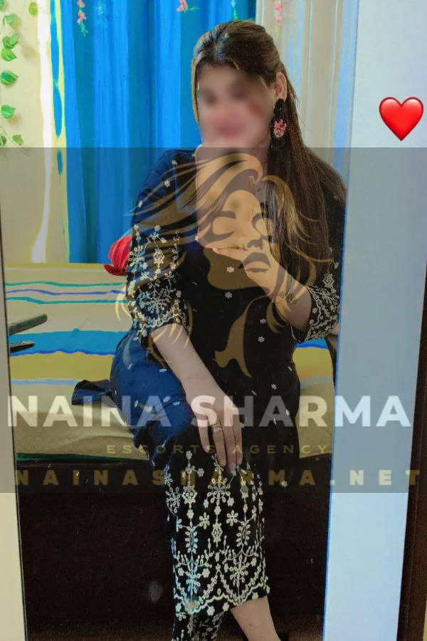 Mahi Goa Escorts Selfie