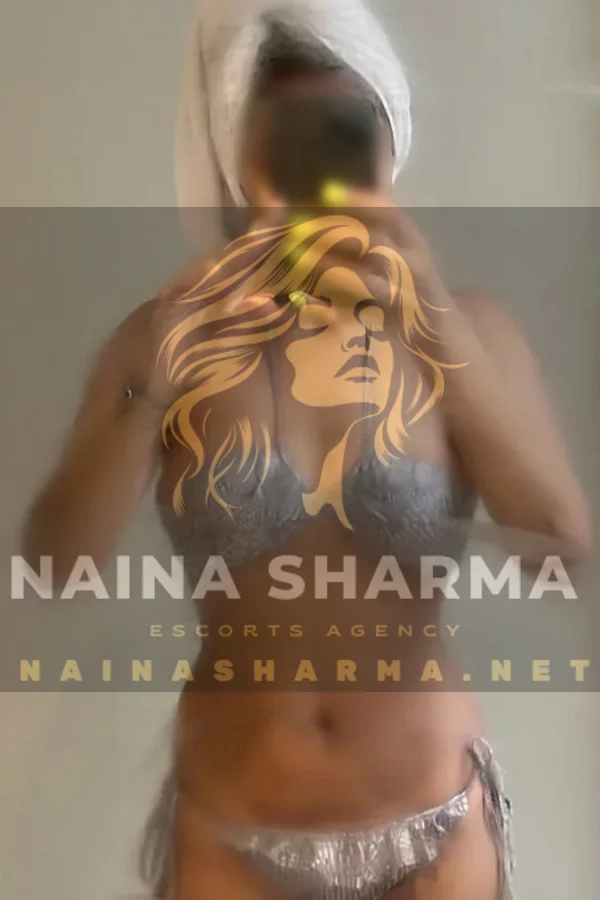 Manisha Chandigarh Escorts Selfie