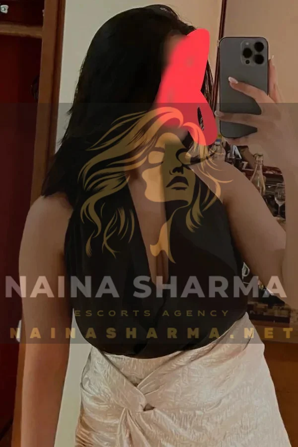 Manjusha Chandigarh Escorts Selfie