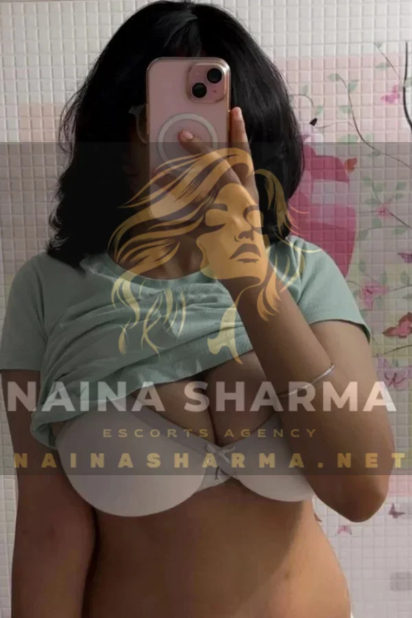 Meghna Goa Escorts Selfie