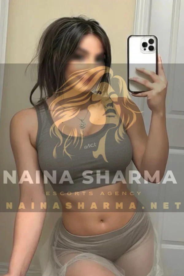 Mila Ahmedabad Escorts Selfie