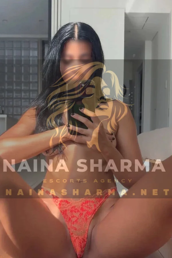 Milica Goa Escorts Selfie