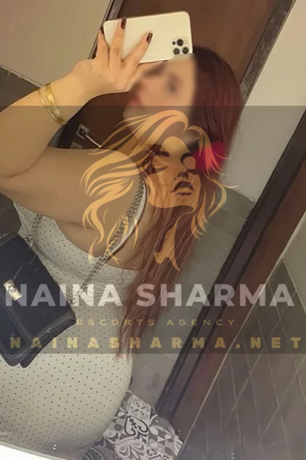 Mukti Nagpur Escorts Selfie