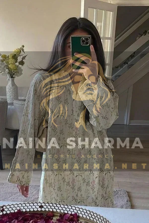 Nandita Goa Escorts Selfie