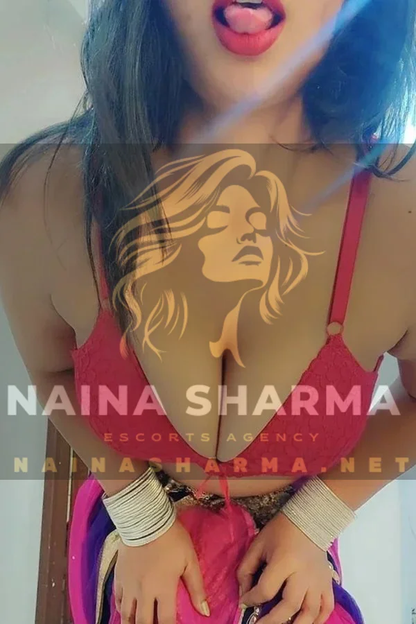 Nupur Delhi Escorts Selfie