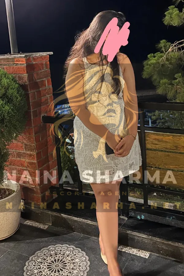 Rachna New Escort Girl in Noida