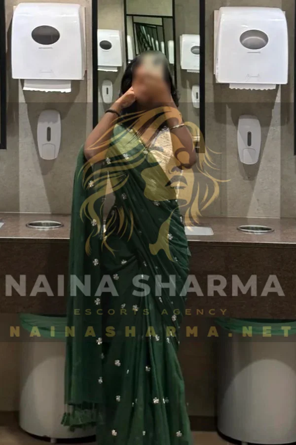 Rajeshwari Chennai Escorts Selfie