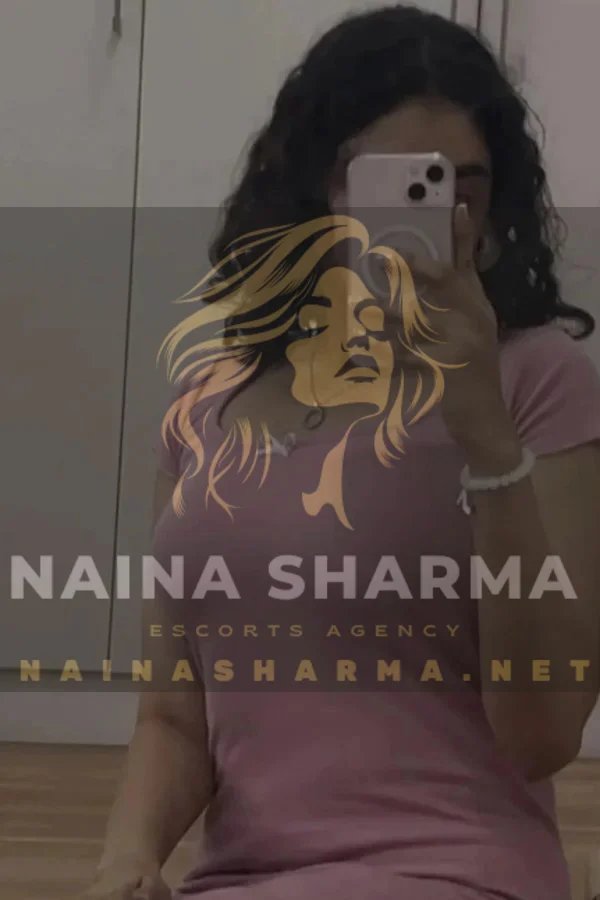 Saanika Mumbai Escorts Selfie