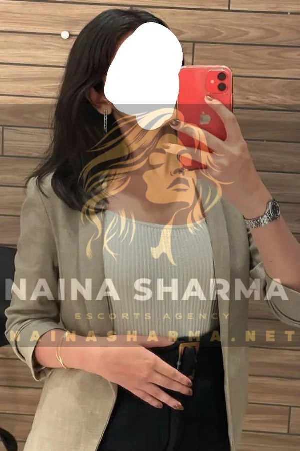 Santoshi Goa Escorts Selfie