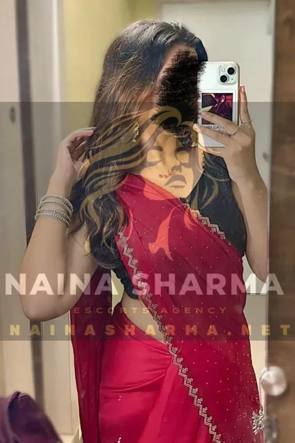Satya Delhi Escorts Selfie