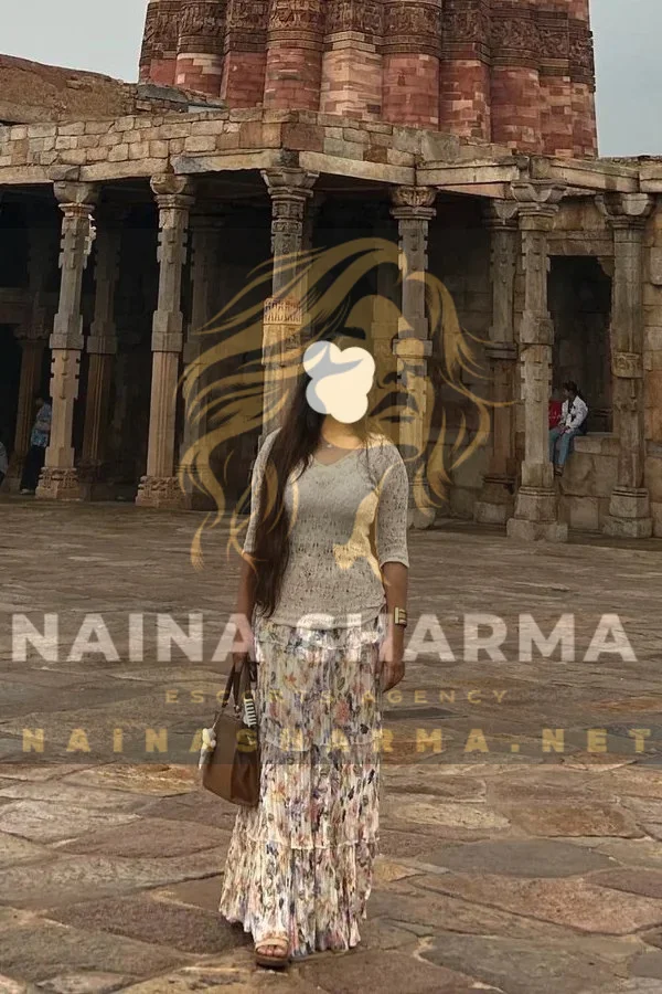Shivani Ahmedabad Escorts