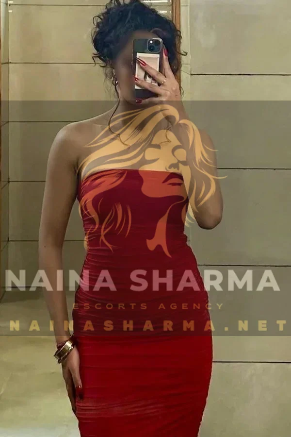 Shubhi Kolkata Escorts Selfie
