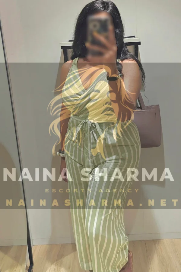 Shweta Goa Escorts Selfie