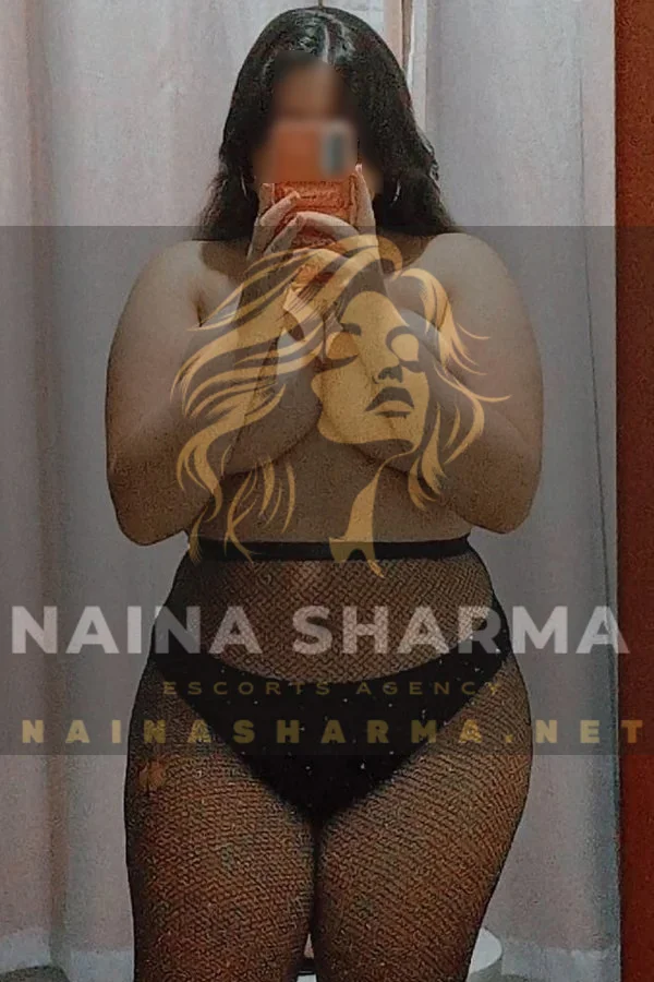 Tulika Vadodara Escorts Selfie