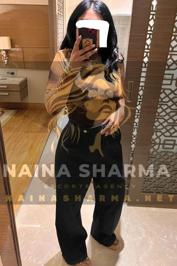 Udita Noida Escorts Selfie