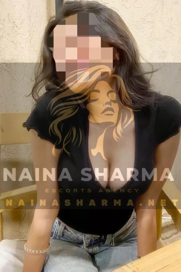 Varshita Agra Escorts