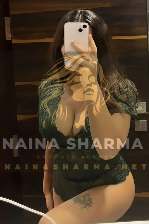 Vasundhara London Escorts Selfie