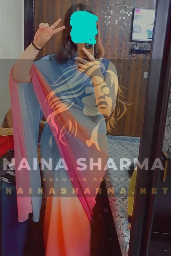 Vilasini Ahmedabad Escorts Selfie