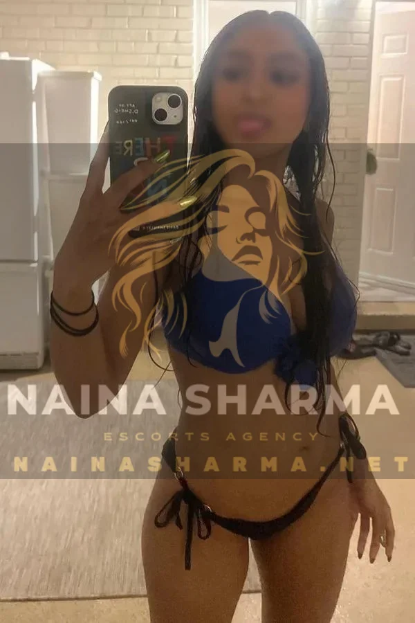 Xandra Indore Escorts Selfie